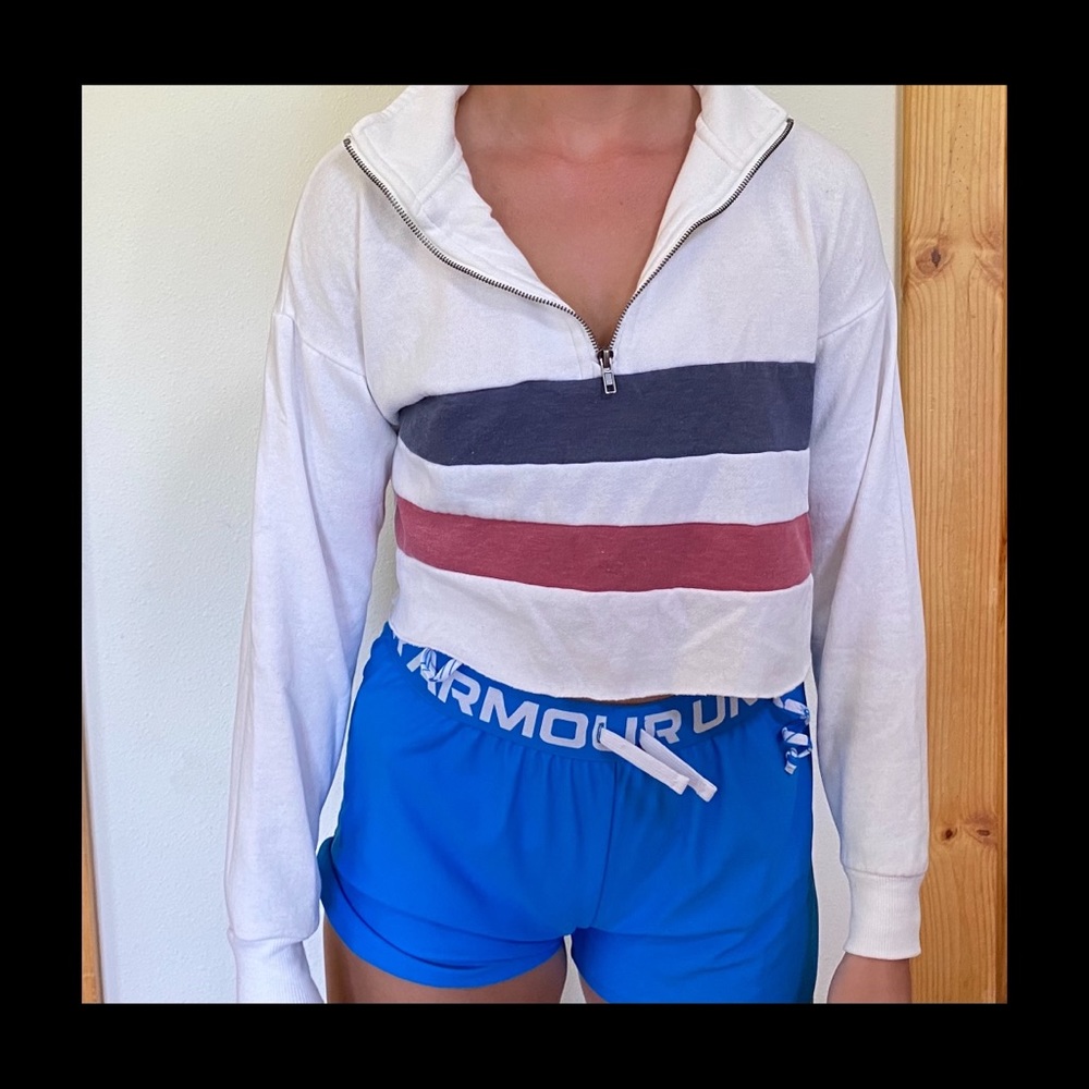 Cropped quarter zip